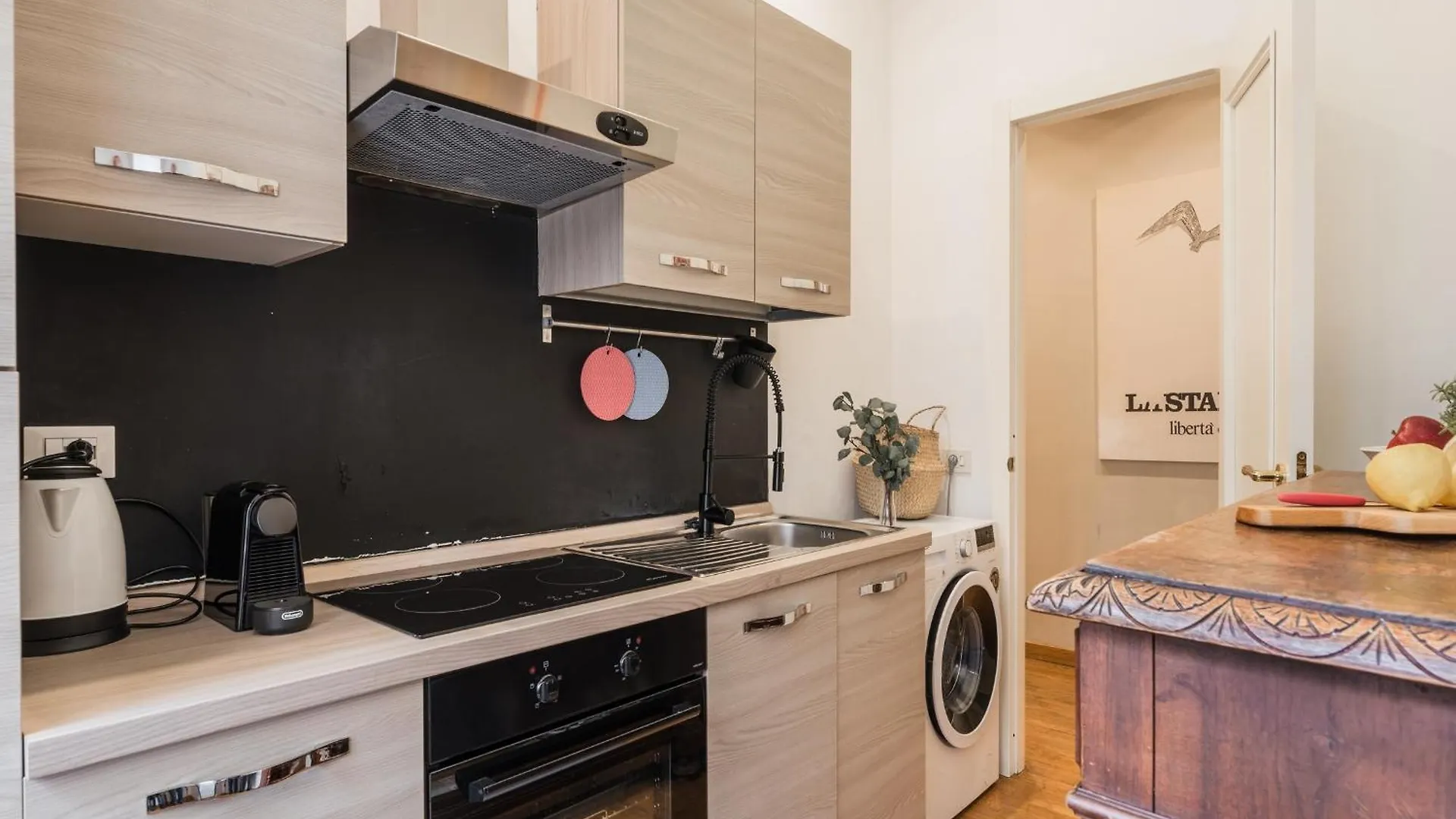 The Best Rent - Charming Flat Near Colosseo Řím Apartmán