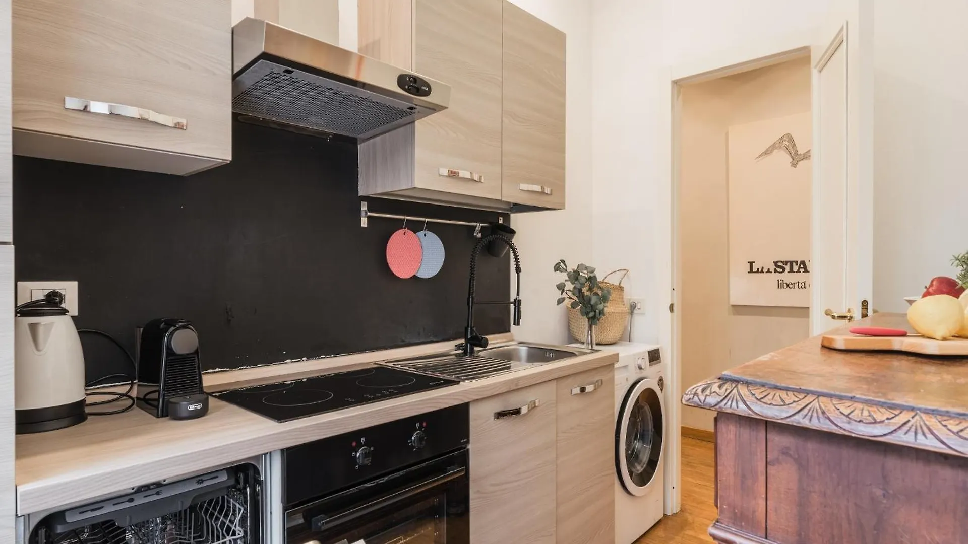 アパート The Best Rent - Charming Flat Near Colosseo ローマ イタリア